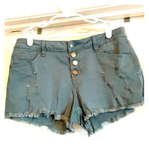 Angel Kiss shorts